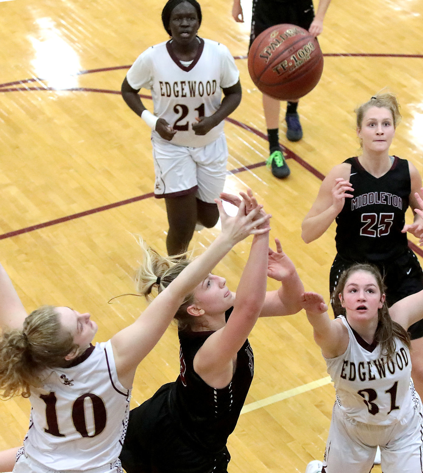 Middleton 59, Edgewood 53